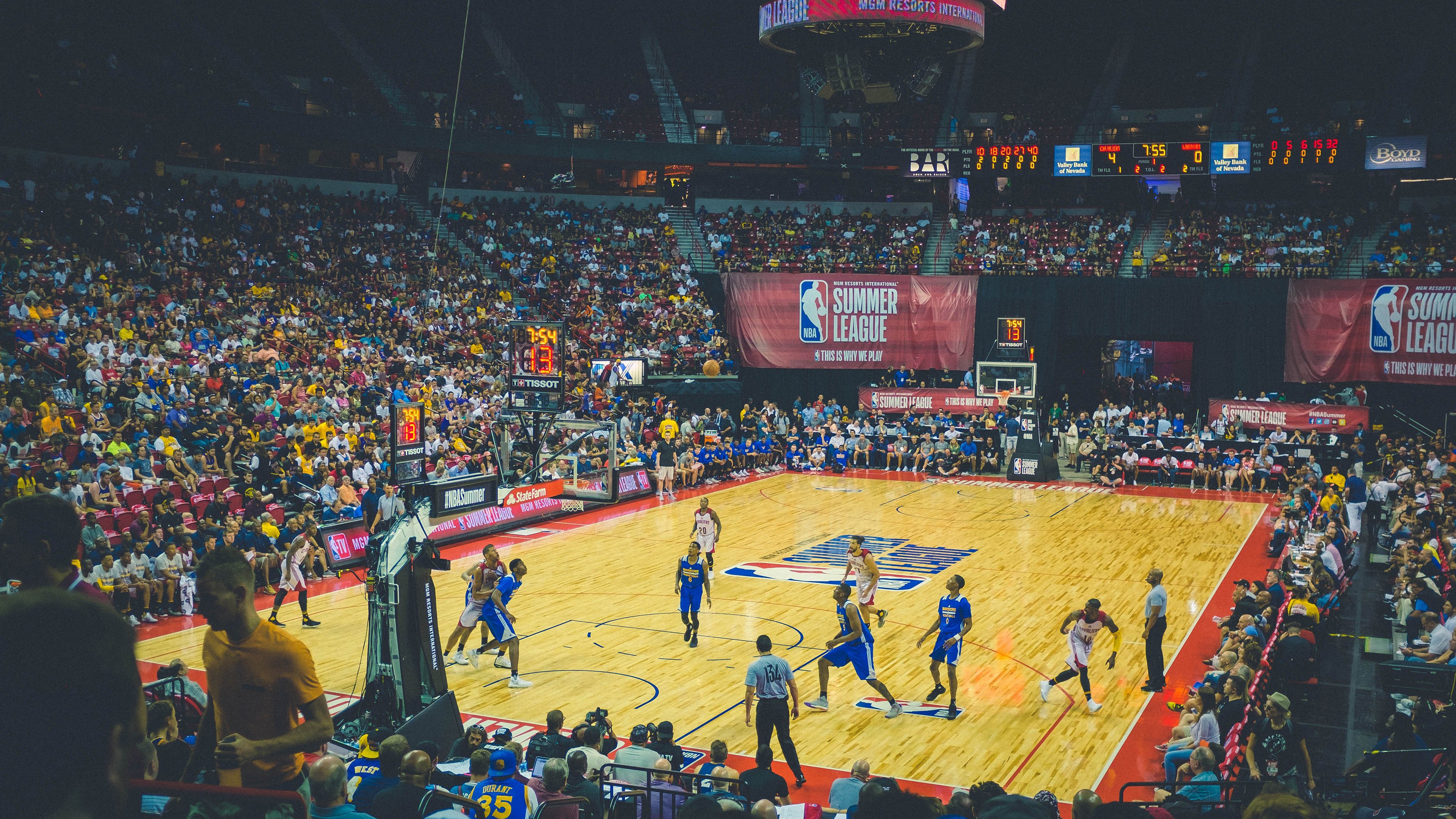 九游(jiuyou)官方网站-破纪录时刻：历史上的NBA惊人瞬间回顾，nba 纪录